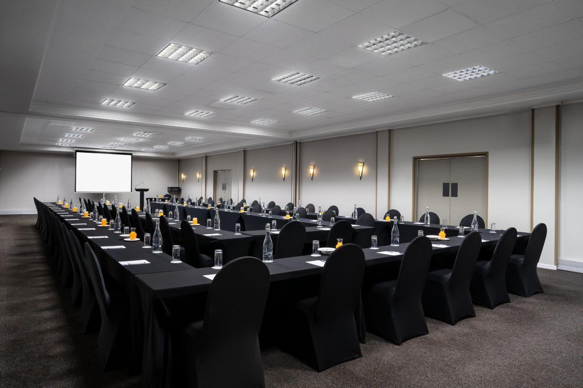 Protea Hotel By Marriott Karridene Beach Amanzimtoti Esterno foto