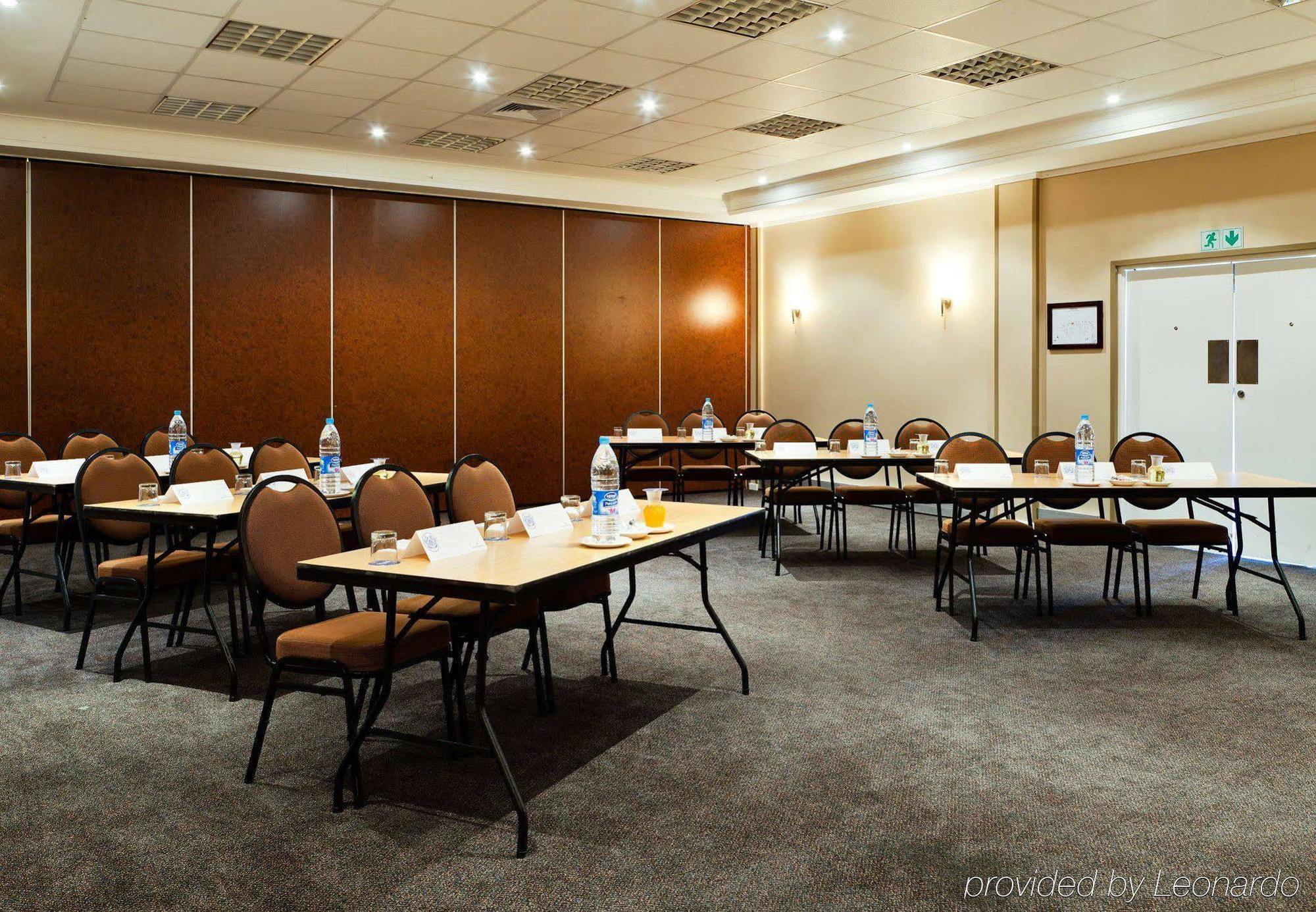 Protea Hotel By Marriott Karridene Beach Amanzimtoti Esterno foto