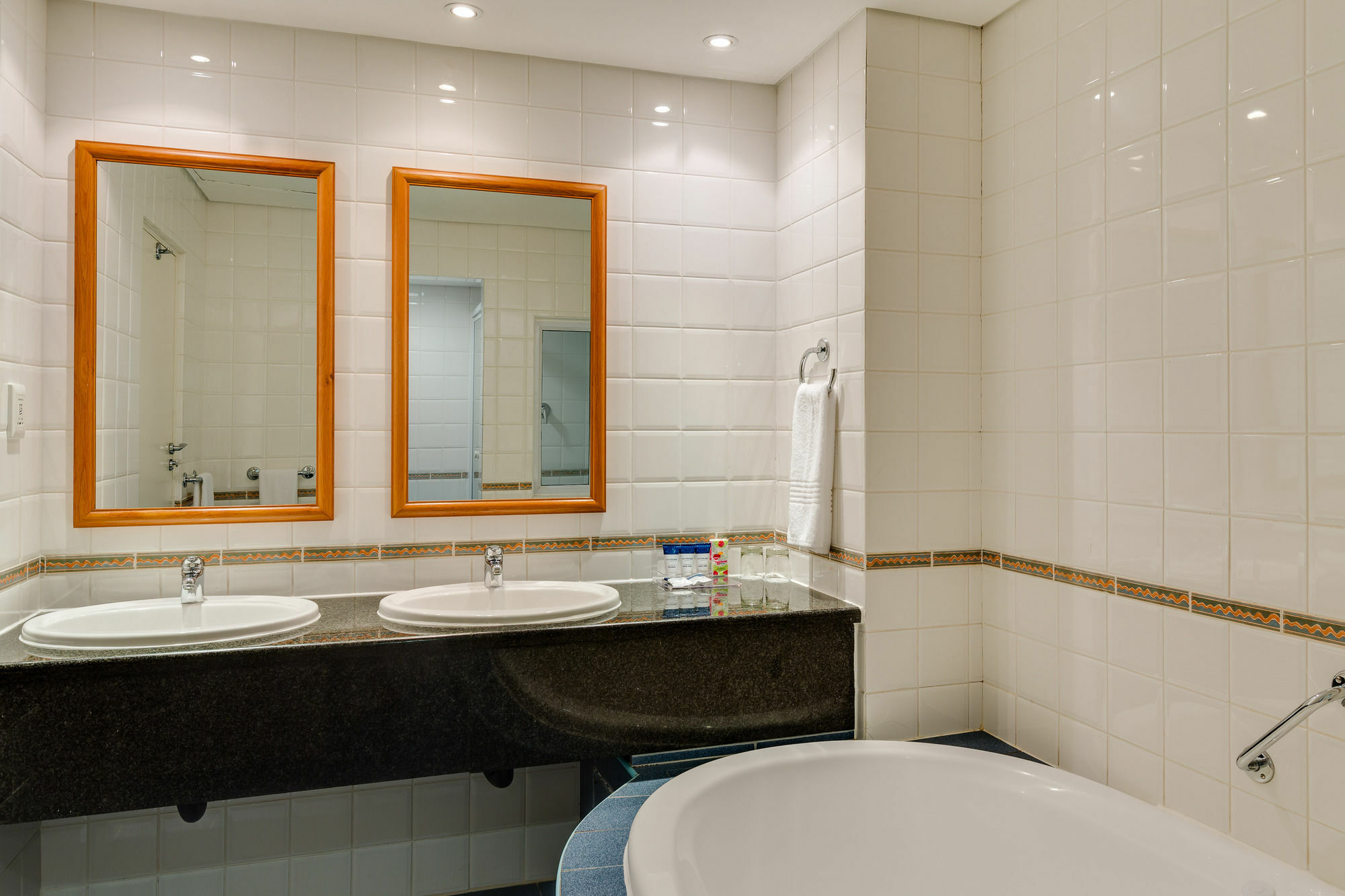 Protea Hotel By Marriott Karridene Beach Amanzimtoti Esterno foto