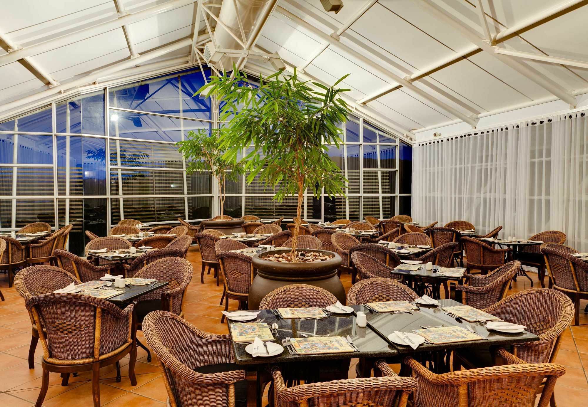 Protea Hotel By Marriott Karridene Beach Amanzimtoti Esterno foto