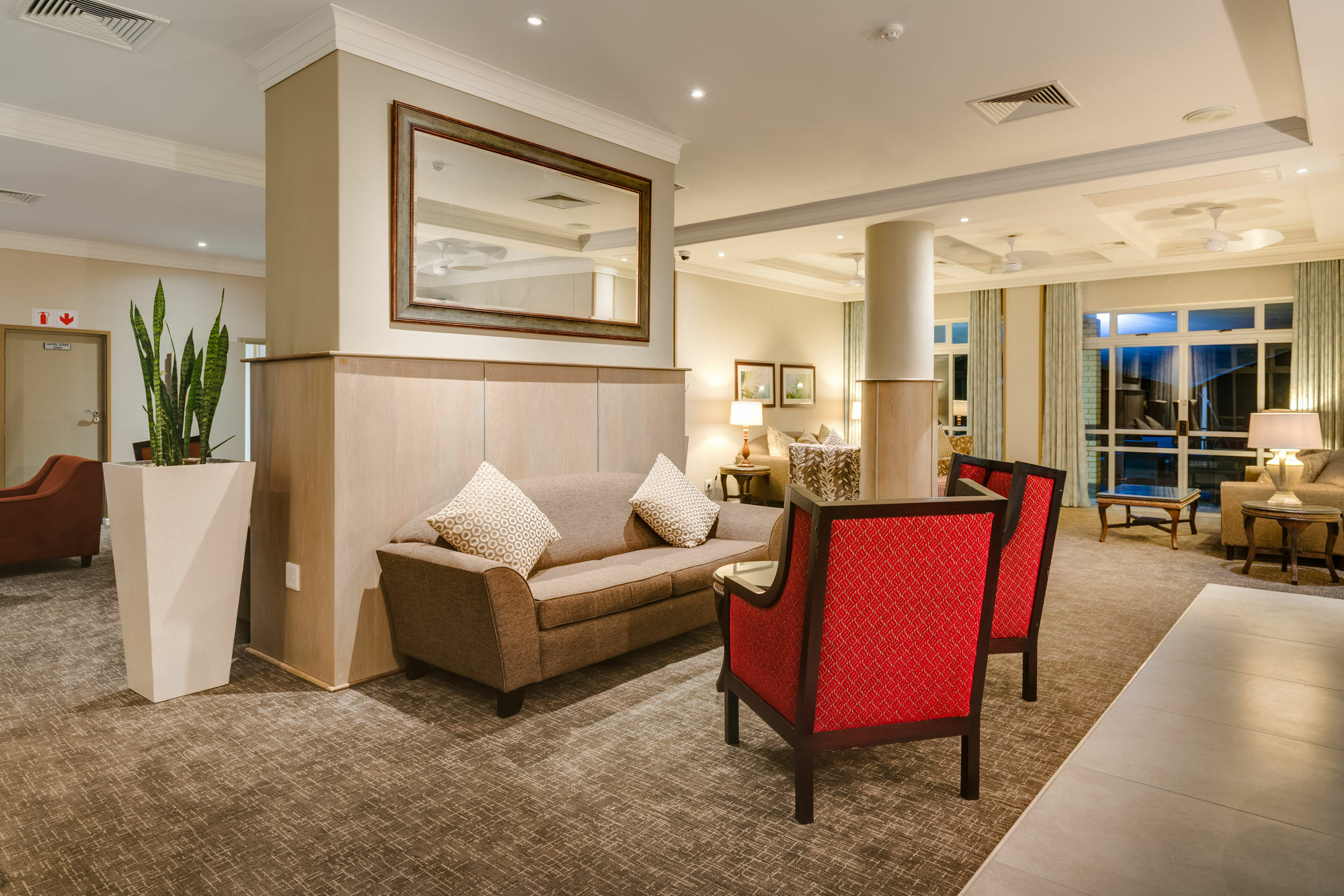 Protea Hotel By Marriott Karridene Beach Amanzimtoti Esterno foto